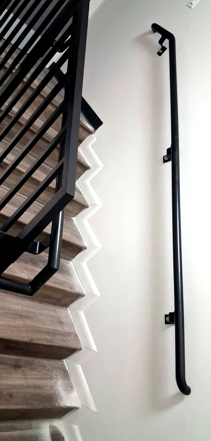 Interior handrail vertical angle, South Florida fabrication